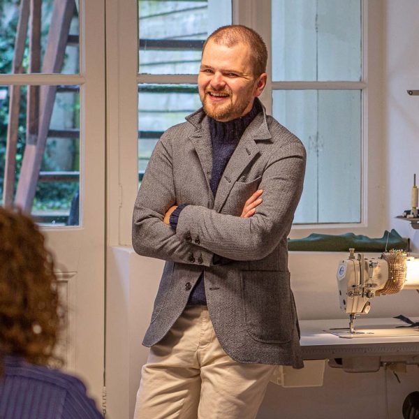 NEW TAILOR - Herfst & Winter 2021 - Dutch Tweed en The Knitwit Stable trui