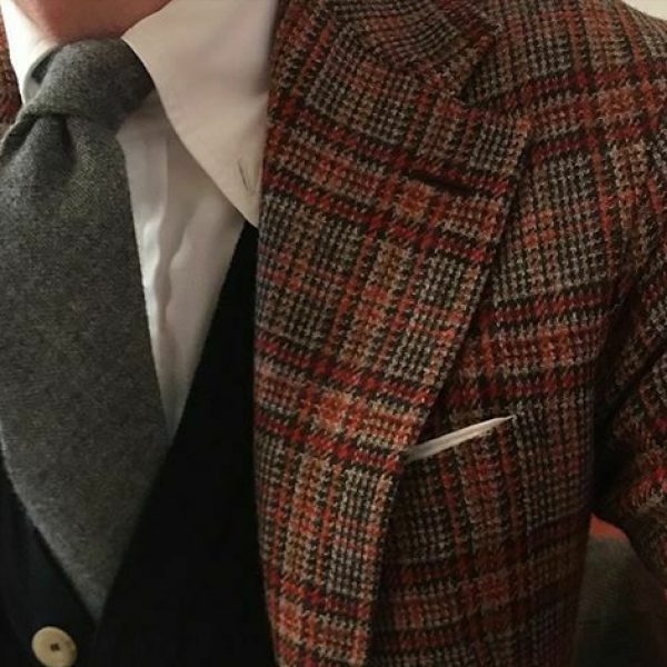 Raoul in een negroni tweed Fox Brothers