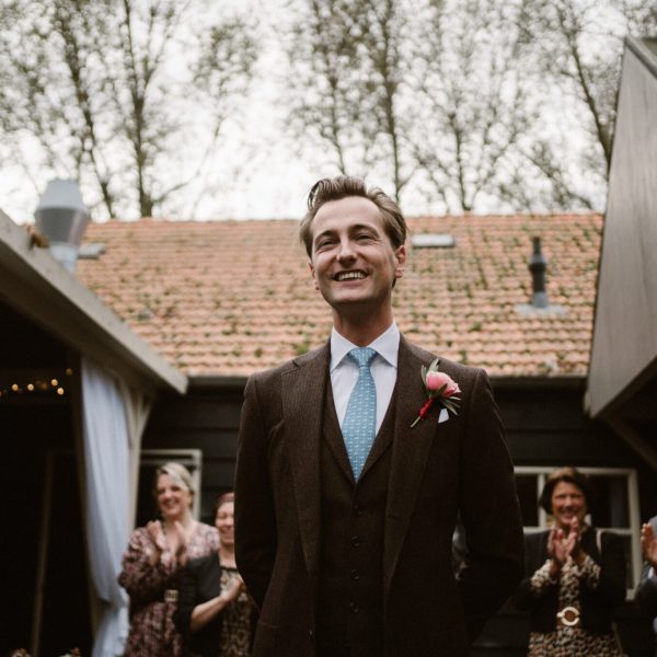 Bruin trouwpak van Wouter